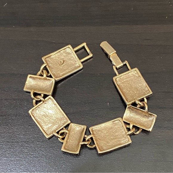 Vintage LIZ CLAIBORNE Enameled Link Bracelet - Picture 11 of 12